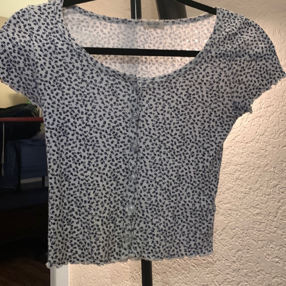 Brandy Melville (John galt) shirt